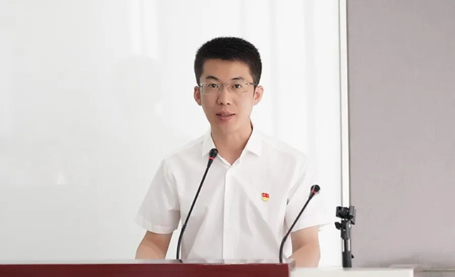 黨委委員、紀(jì)委書記楊明來作黨建工作匯報.jpg